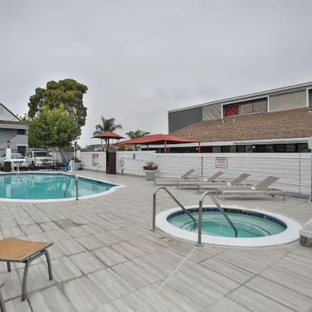 Best Western Surf City