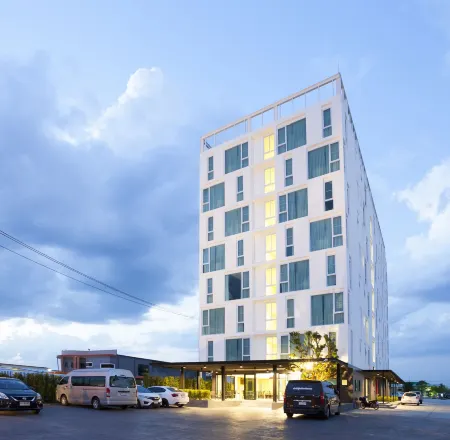 Easy Hotel 2 Отели рядом с достопримечательностью «Sun Watthanatham Changwat Lamphun Rongrian Suan Bun Yo Patham»