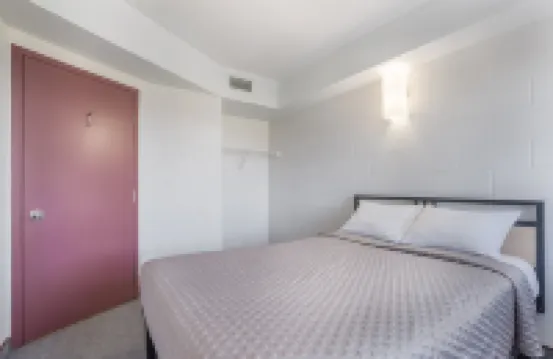 Residence & Conference Centre - Welland