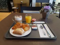 Nash Airport Hotel - breakfast