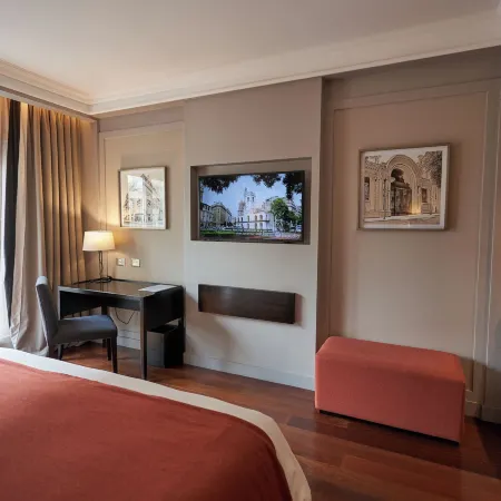 Carles Hotel Отели рядом с достопримечательностью «Дворец Сан-Мартин»