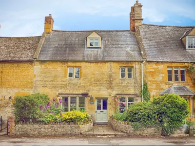 Century House Hotels near Moreton-in-Marsh