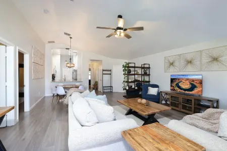 Tucson Desert Escape Отели в г. Флауинг Уэлс