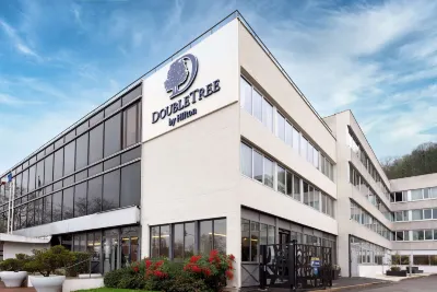 DoubleTree by Hilton Paris Bougival Các khách sạn ở Bougival