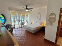 Casa Cenote Hotel Отели рядом с достопримечательностью «Casa Cenote»