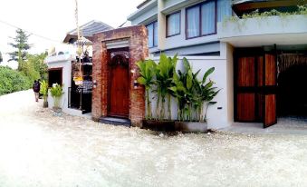The Griyani Suite
