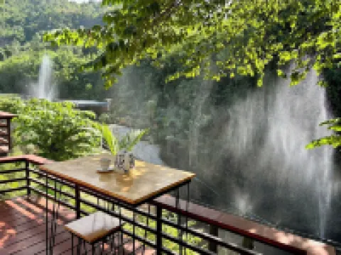 Baan APA Erawan Resort