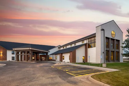 SureStay Plus Hotel by Best Western Watertown