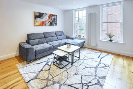 Host Stay Eton House