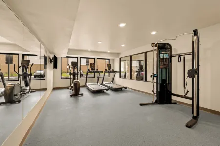 LivAway Suites Nashville- Smyrna Отели в г. Смирна