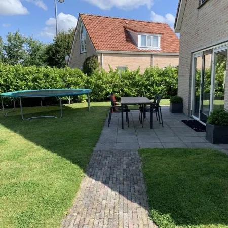 Lovely Bungalow With Garden