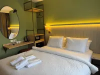 OTTO Hotel & Spa Hotels near Clock tower