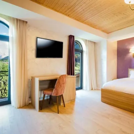 Hotel Mestia Inn