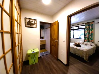 Tahiti - Vetea Pool Fare