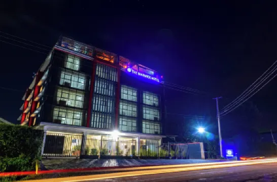 โรงแรมเดอะวอร์วิค, นานยูคิ โรงแรมใน