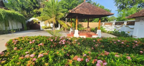 Kumarakom Tharavadu - Heritage Hotel - parcheggio