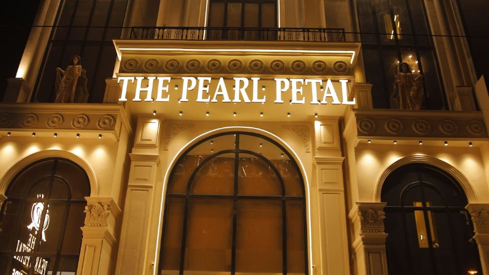 The Pearl Petal