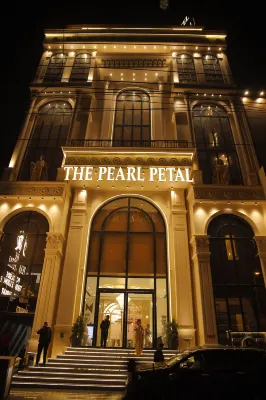 The Pearl Petal Các khách sạn ở Rohtak