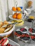 Helmsman Guesthouse - breakfast