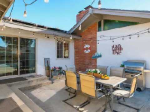 Luxury Estate with Sparkling Pool & Elegant Amenities Hotels in Glendora