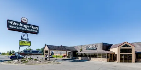Heritage Inn Hotel & Convention Centre - Moose Jaw Отели рядом с достопримечательностью «Tunnels Of Moose Jaw»