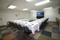 L3 Oasis Hotel