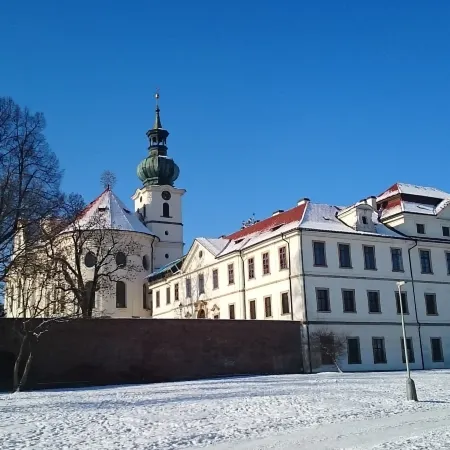 Hotel Adalbert Отели рядом с Аэропорт Вацлав Гавел