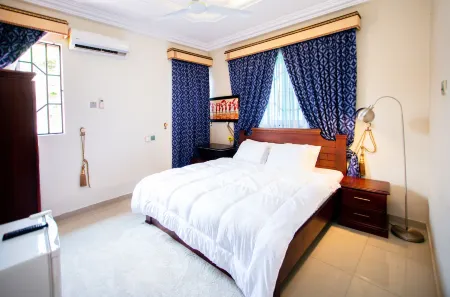 Aduk Guest House Airport City Accra Отели рядом с достопримечательностью «BHL»