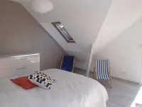 Contemporary villa in Le Pouliguen, 150m from the wild coastline Các khách sạn ở Le Pouliguen