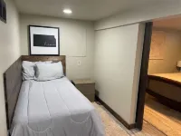 The Lodge in Great Bend Hotels near Stutzmans