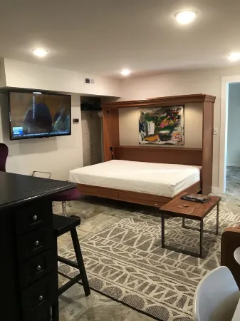 Mayberry & Main - 'The Mayberry Suite'