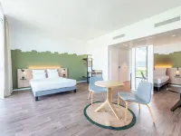 B&B HOTEL Geneva Airport Hotele w: Genewa