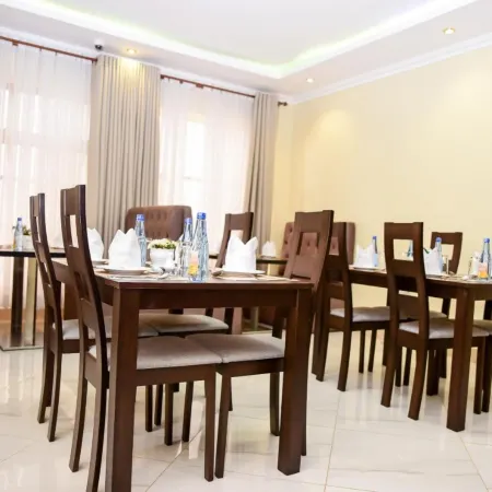 La Beila Hotel Meru