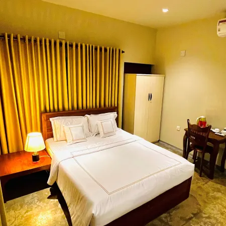 Ceylon Kingsmen Garden Hotel - Katunayake