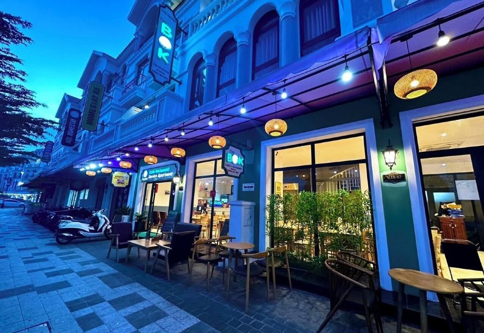 The Bok Hotel Grand World의 근처 그랜드월드 거리 또는 호텔 출입구