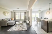 Globalstay Modern 3 Bedroom House in Brampton - ห้องครัว