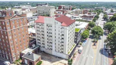 Home is Where the Arch is Across from Uga! Hotels near Athens