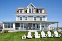 Topside Inn Hotels in Boothbay