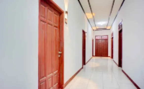 Hotel O Krakatau Near Universitas Muhammadiya Sumatra Utara UMSU Hotel di Medan Estate