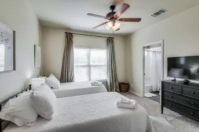 NEW! Charming Retreat Near Dickie's Arena – Cozy & Stylish Fort Worth Getaway Hotels in Fort Worth Cultural District