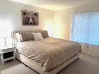 Spacious 5 BDRM Masthope Chalet with Private Movie Theater & AWESOME Game Room