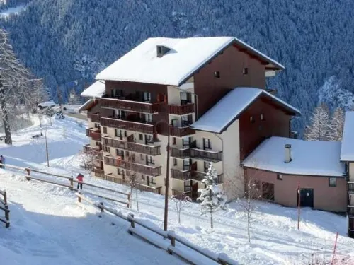 Apartment with balcony at the foot of the slopes - Domaine Paradiski Hotels in Landry