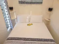 Cosy villa set away from the noisy main road. Close to private beach. Hoteles cerca de Maire Nui Botanical Gardens