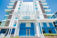 Family-Friendly 3BR Suite Free Water Park Walk to Beach & Cicada Night Market