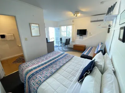 Studio in central Paihia - walk everywhere
