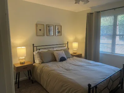 Family Friendly Mid Century Home in the heart of Texarkana TX Hotel in zona Texarkana College