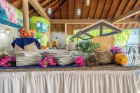Tropikist Beach Hotel & Resort - breakfast
