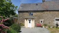 Pretty guest house in Normandy near Mont Saint Michel Hotels in Aucey-la-Plaine
