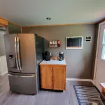 Naini's Rental, 4 bedrooms, located on Deer Island, N.B. 5 mins from the water.
