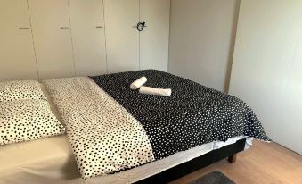 Cozy 2 Bedroom Apartment in Central Espoo, Close to Matinkylä Metro Station